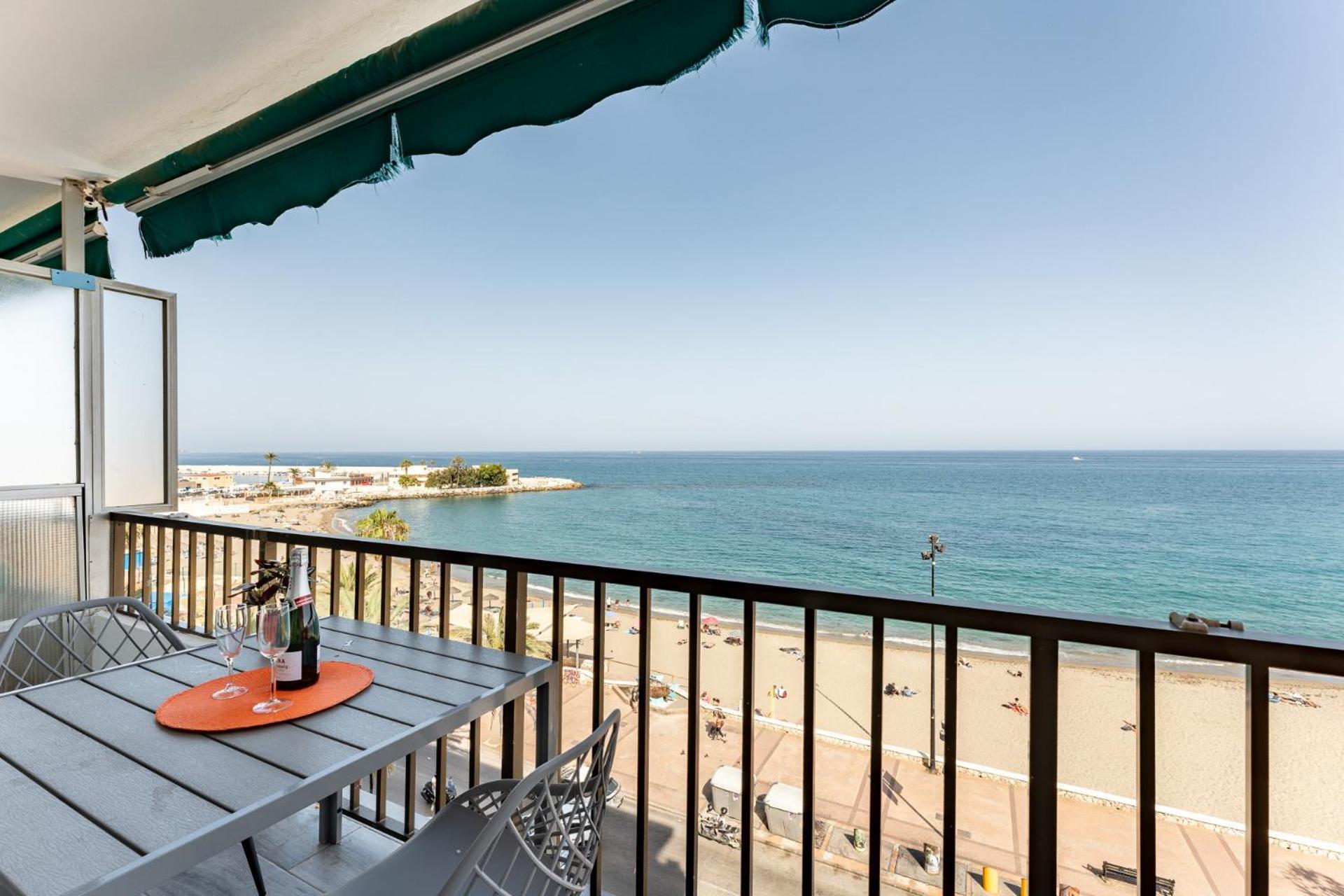 Malagasuite Golden Views Fuengirola Exterior foto